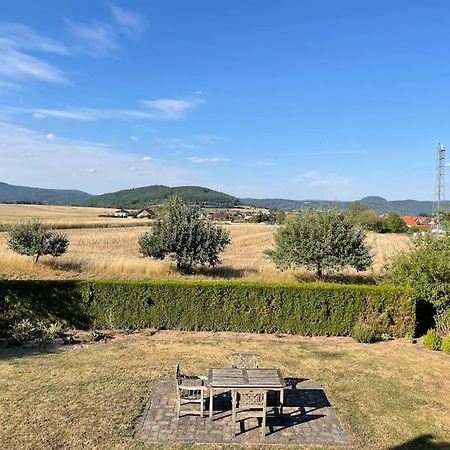 Ferienwohnung Leuchtbergblick Mit Terrasse Und Pkw Stellplatz Eschwege Esterno foto