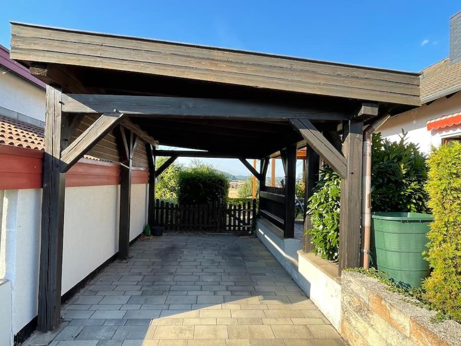 Ferienwohnung Leuchtbergblick Mit Terrasse Und Pkw Stellplatz Eschwege Esterno foto